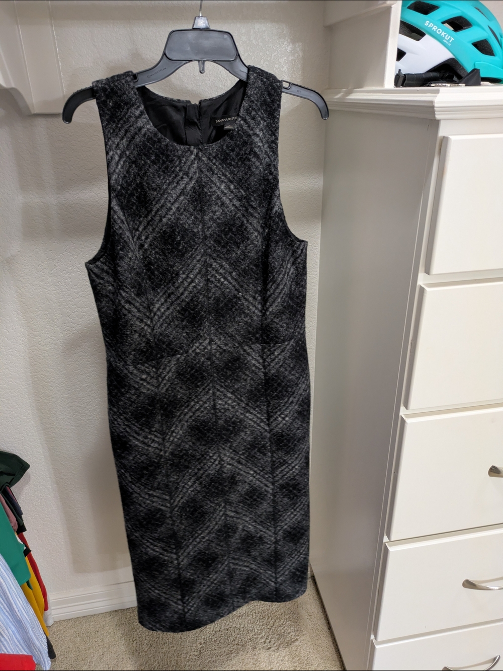 Banana Republic Black & Gray Textured Midi Dress